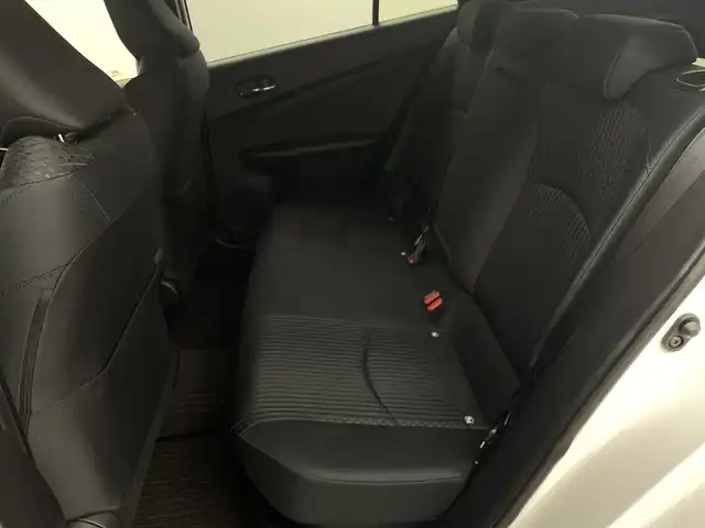 トヨタ プリウス S 新潟県 2016(平28)年 4.7万km スーパーホワイトⅡ 4WD/社外ナビ/　　ワンセグ/CD/FM/AM/バックカメラ/レーダークルーズコントロール/LEDオートライト/ステアリングスイッチ/レーンキープ/スマートキー/ETC