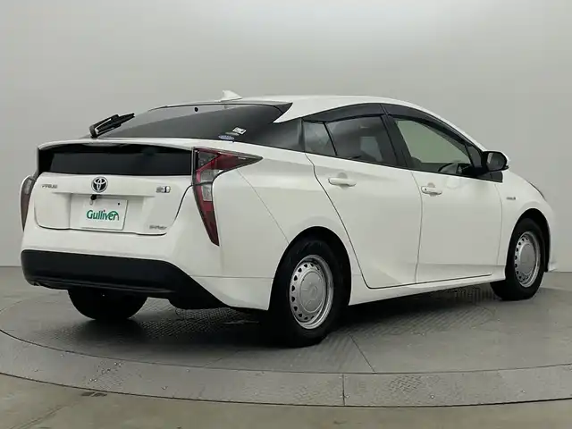 トヨタ プリウス S 新潟県 2016(平28)年 4.7万km スーパーホワイトⅡ 4WD/社外ナビ/　　ワンセグ/CD/FM/AM/バックカメラ/レーダークルーズコントロール/LEDオートライト/ステアリングスイッチ/レーンキープ/スマートキー/ETC
