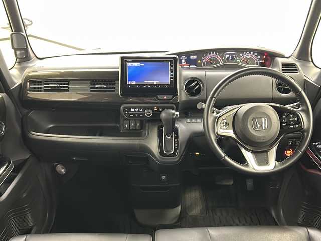 ホンダ Ｎ ＢＯＸ カスタム G L ターボ ホンダセンシング 長崎県 2018(平30)年 5.9万km シャイニンググレーM 純正メモリナビ/（フルセグ/CD/DVD/Bluetooth）/バックカメラ/クルーズコントロール（追従走行あり）/衝突軽減ブレーキ/レーンアシストキープ/横滑り防止装置/オートライト/オートマチックハイビーム/デジタルインナー（前後ドラレコ機能付き）/ETC/両側パワースライドドア/LEDヘッドライト/純正15インチAW/ウィンカーミラー/プッシュスタート/ドアバイザー