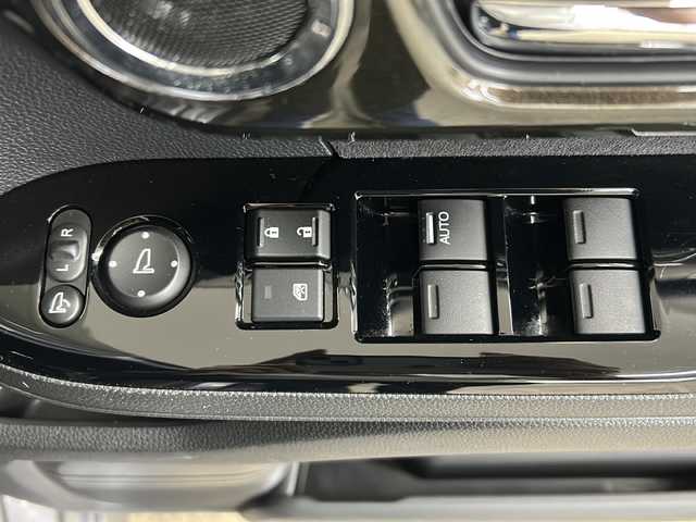 ホンダ Ｎ ＢＯＸ カスタム G L ターボ ホンダセンシング 長崎県 2018(平30)年 5.9万km シャイニンググレーM 純正メモリナビ/（フルセグ/CD/DVD/Bluetooth）/バックカメラ/クルーズコントロール（追従走行あり）/衝突軽減ブレーキ/レーンアシストキープ/横滑り防止装置/オートライト/オートマチックハイビーム/デジタルインナー（前後ドラレコ機能付き）/ETC/両側パワースライドドア/LEDヘッドライト/純正15インチAW/ウィンカーミラー/プッシュスタート/ドアバイザー