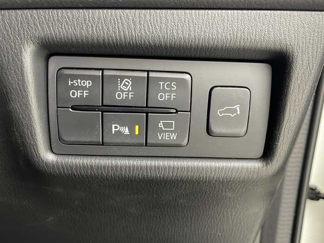 マツダ ＣＸ－５ XD ブラックトーンエディション 埼玉県 2021(令3)年 2万km スノーフレイクホワイトパールマイカ 純正１０．２５インチナビ/(Bluetooth/USB/AM/FM)/地デジフルセグ/全方位カメラ/前後ドライブレコーダー/ETC/アダプティブクルーズコントロール/衝突軽減ブレーキ/車線逸脱警報/クリアランスソナー/パドルシフト/運転席シートヒーター/ステアリングヒーター/パワーバックドア/電子パーキングシステム/オートブレーキホールド/プッシュスタート/ステアリングリモコン/ウィンカーミラー/電動格納ミラー/純正フロアマット/純正ドアバイザー/純正19インチアルミホイール