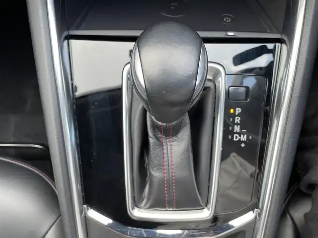 マツダ ＣＸ－５ XD ブラックトーンエディション 岡山県 2022(令4)年 5万km ジェットブラックマイカ 純正10.25インチセンターディスプレイ/Bluetooth、AM、FM/Apple Carplay、Android　Auto/全方位カメラ/運転席メモリーシート/パワーシート/ワイヤレス充電/前席シートヒーター/ステアリングヒーター/ハンズフリー機能付きパワーバックドア/アドバンスドスマートシティブレーキアシスト/スマートシティブブレーキサポート/AT誤発進抑制制御/レーダークルーズコントロール/車線逸脱警報システム/ブラインドスポットモニタリング/ドライバーアテンションアラート/リアパーキングセンサー/アダブティブLEDヘッドライト/レーンキープアシストシステム/交通標識認識システム