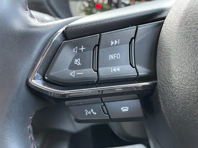 マツダ ＣＸ－５ XD ブラックトーンエディション 岡山県 2022(令4)年 5万km ジェットブラックマイカ 純正10.25インチセンターディスプレイ/Bluetooth、AM、FM/Apple Carplay、Android　Auto/全方位カメラ/運転席メモリーシート/パワーシート/ワイヤレス充電/前席シートヒーター/ステアリングヒーター/ハンズフリー機能付きパワーバックドア/アドバンスドスマートシティブレーキアシスト/スマートシティブブレーキサポート/AT誤発進抑制制御/レーダークルーズコントロール/車線逸脱警報システム/ブラインドスポットモニタリング/ドライバーアテンションアラート/リアパーキングセンサー/アダブティブLEDヘッドライト/レーンキープアシストシステム/交通標識認識システム