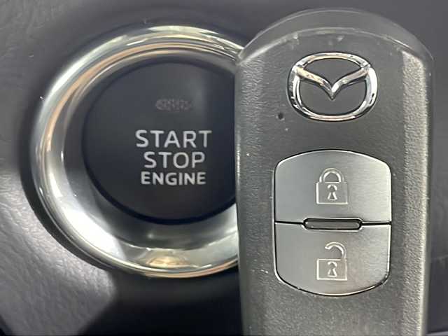 マツダ ＣＸ－５ XD 広島県 2017(平29)年 1.8万km ソニックシルバーM 純正ナビ/バック／サイドカメラ/前方ドライブレコーダー/衝突軽減ブレーキ/クルーズコントロール/MTモード付ATシフト/踏み間違い防止/前方コーナーセンサー/オートライト/LEDヘッドライト/フルセグTV/ＣＤ/ＤＶＤ/純正17インチアルミホイール(225/65/R17)/エアバッグ(運転席/助手席/サイド/カーテン)