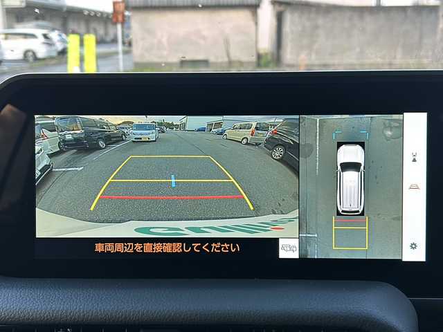 トヨタ ランドクルーザー ２５０ VX 石川県 2024(令6)年 0.1千km プラチナホワイトパールマイカ 4WD/ワンオーナー/純正12.3型メモリーナビゲーション/【FM・AM・Bluetooth・USB・HDMI・Miracast】/・フルセグTV/・パノラミックビューモニター/・JBLプレミアムサウンド/セーフティセンス/プリクラッシュセーフティ/レーダークルーズコントロール/レーントレーシングアシスト/レーンディパーチャーアラート/オートマチックハイビーム/ブラインドスポットモニター/ロードサインアシスト/発進遅れ告知機能/パーキングサポートブレーキ/トヨタチームメイト/前席ベンチレーション・シートヒーター/運転席パワーシート/ステアリングヒーター/デジタルインナーミラー/USB・HDMI端子/パワーバックドア/ムーンルーフ/ルーフレール/純正フロアマット/3眼LEDヘッドランプ/・LEDフォグランプ