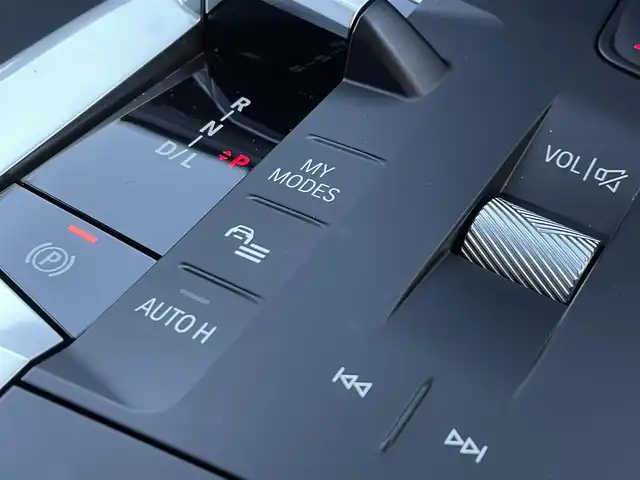 ＢＭＷ ＢＭＷ ２１８ｄ アクティブツアラー エクスクルーシブ 東京都 2022(令4)年 2.6万km パール 純正ナビ/360°カメラ/ETC2.0/衝突軽減ブレーキ/アダプティブクルーズコントロール/純正17インチアルミホイール/LEDヘッドライト/シートヒーター/ハーフレザーシート/置くだけ充電/スマートキー/プッシュスタート