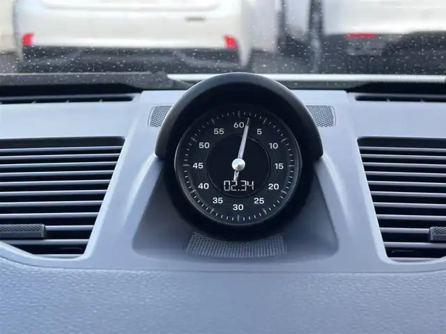 ポルシェ ９１１ カレラ 愛知県 2020(令2)年 1.7万km ピュアホワイト /禁煙/正規ディーラー車/ディーラー記録簿R2.3.4.5.7//スポーツクロノパッケージ/エグゾースト/PASM//純正ナビ/BT/USB/AndroidAuto/AppleCarPlay//全方位カメラ/ETC/ドラレコ//革巻きステア/ステアスイッチ/パドルシフト//黒革シート/シートヒーター//電動パーキングブレーキ//電動リアスポイラー//照明付きバニティミラー//走行モード//ポルシェアクティブセーフ//マトリクスLEDヘッドライト//新車時保証書//取扱説明書//スペアスマートキー