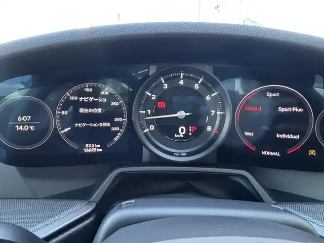 ポルシェ ９１１ カレラ 愛知県 2020(令2)年 1.7万km ピュアホワイト /禁煙/正規ディーラー車/ディーラー記録簿R2.3.4.5.7//スポーツクロノパッケージ/エグゾースト/PASM//純正ナビ/BT/USB/AndroidAuto/AppleCarPlay//全方位カメラ/ETC/ドラレコ//革巻きステア/ステアスイッチ/パドルシフト//黒革シート/シートヒーター//電動パーキングブレーキ//電動リアスポイラー//照明付きバニティミラー//走行モード//ポルシェアクティブセーフ//マトリクスLEDヘッドライト//新車時保証書//取扱説明書//スペアスマートキー