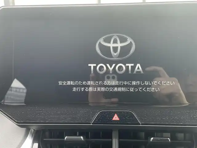 トヨタ ハリアー Z 大阪府 2021(令3)年 4万km ホワイトパールクリスタルシャイン 禁煙車　/純正ディスプレイオーディオ/全方位カメラ　/衝突被害軽減システム　/デジタルインナーミラー　/ＪＢＬサウンド　/ビルドインＥＴＣ　/ＬＥＤヘッドライト　/ハーフレザーシート　/コーナーセンサー　/レーンキープアシスト　/レーダークルーズコントロール