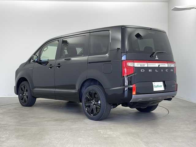 三菱 デリカＤ：５ シャモニー 新潟県 2025(令7)年 0.1万km未満 ブラックダイヤモンド CHAMONIX (8人)　/4WD　e-Assist/オリジナルナビ取付パッケージ＋リアモニター取付パッケージ(25/300)　/ステップレス　（8人）D:5専用11型ナビゲーション(322/300)/ALPINE製メモリナビ（Bluetooth・CD・DVD・USB）/パワースライドドア　/バックカメラ　/フルセグ　/Ｄ席パワーシート　/追従クルーズコントロール　/４ＷＤ /LEDオートライト　/レーンキープアシスト　/アイドリングストップ/レザー調シートカバー　/電動リアゲート　/純正１８インチアルミホイール/スマートキー/スペアキー/保証書/取扱説明書