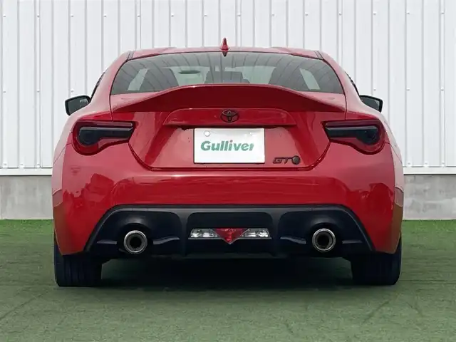 トヨタ ８６ GT 香川県 2018(平30)年 6.7万km ピュアレッド 登録時走行距離：66445km/6MT/カロッツェリアディスプレイオーディオ/　CD DVD BT /バックカメラ/クルーズコントロール/LEDヘッドライト/オートライト/フォグランプ/レベライザヘッドライト/横滑り防止装置/ETC2.0/革巻きステアリング/ステアリングスイッチ/プッシュスタート/スマートキー/スペアキー