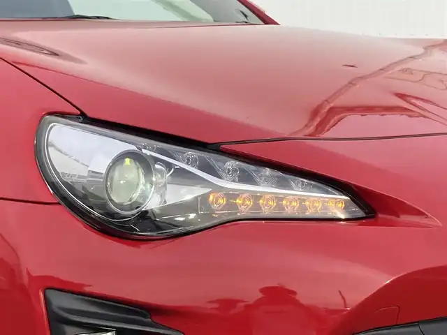 トヨタ ８６ GT 香川県 2018(平30)年 6.7万km ピュアレッド 登録時走行距離：66445km/6MT/カロッツェリアディスプレイオーディオ/　CD DVD BT /バックカメラ/クルーズコントロール/LEDヘッドライト/オートライト/フォグランプ/レベライザヘッドライト/横滑り防止装置/ETC2.0/革巻きステアリング/ステアリングスイッチ/プッシュスタート/スマートキー/スペアキー