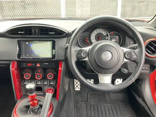 トヨタ ８６ GT 香川県 2018(平30)年 6.7万km ピュアレッド 登録時走行距離：66445km/6MT/カロッツェリアディスプレイオーディオ/　CD DVD BT /バックカメラ/クルーズコントロール/LEDヘッドライト/オートライト/フォグランプ/レベライザヘッドライト/横滑り防止装置/ETC2.0/革巻きステアリング/ステアリングスイッチ/プッシュスタート/スマートキー/スペアキー