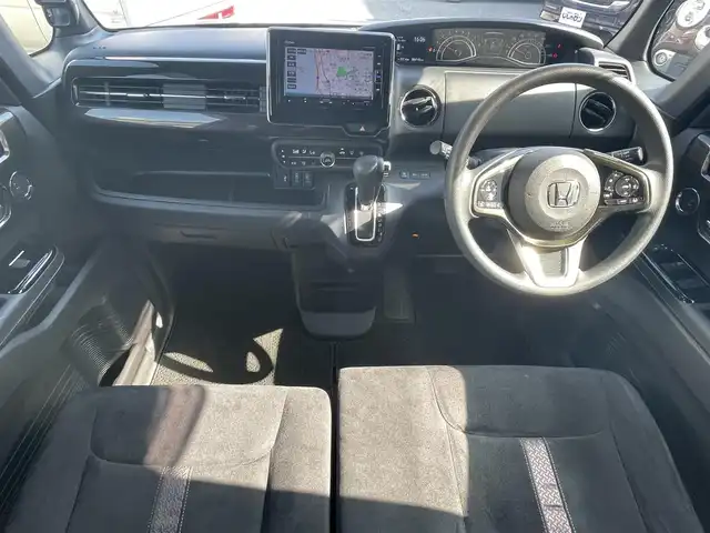 ホンダ Ｎ ＢＯＸ カスタム G L ホンダセンシング 福岡県 2018(平30)年 8.5万km ルナシルバーM (株)IDOMが運営する【じしゃロン八幡西店】の自社ローン専用車両になります。こちらは現金またはオートローンご利用時の価格です。自社ローンご希望の方は別途その旨お申付け下さい/ディーラーオプションナビ/・BLUETOOTH/・CD/・DVD/・フルセグTV/ドライブレコーダー（ZDRーD15）/クルーズコントロール/両側パワースライドドア/ISOFIX/ドアバイザー/プッシュスタート/ビルトインETC