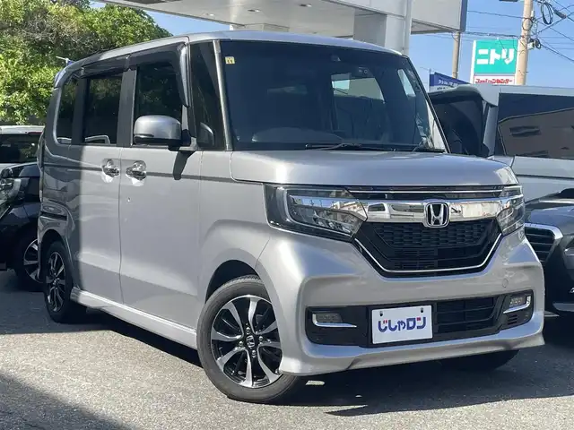 ホンダ Ｎ ＢＯＸ カスタム G L ホンダセンシング 福岡県 2018(平30)年 8.5万km ルナシルバーM (株)IDOMが運営する【じしゃロン八幡西店】の自社ローン専用車両になります。こちらは現金またはオートローンご利用時の価格です。自社ローンご希望の方は別途その旨お申付け下さい/ディーラーオプションナビ/・BLUETOOTH/・CD/・DVD/・フルセグTV/ドライブレコーダー（ZDRーD15）/クルーズコントロール/両側パワースライドドア/ISOFIX/ドアバイザー/プッシュスタート/ビルトインETC
