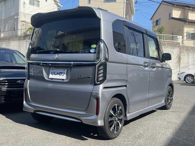 ホンダ Ｎ ＢＯＸ カスタム G L ホンダセンシング 福岡県 2018(平30)年 8.5万km ルナシルバーM (株)IDOMが運営する【じしゃロン八幡西店】の自社ローン専用車両になります。こちらは現金またはオートローンご利用時の価格です。自社ローンご希望の方は別途その旨お申付け下さい/ディーラーオプションナビ/・BLUETOOTH/・CD/・DVD/・フルセグTV/ドライブレコーダー（ZDRーD15）/クルーズコントロール/両側パワースライドドア/ISOFIX/ドアバイザー/プッシュスタート/ビルトインETC