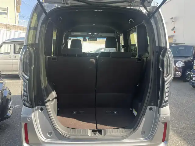 ホンダ Ｎ ＢＯＸ カスタム G L ホンダセンシング 福岡県 2018(平30)年 8.5万km ルナシルバーM (株)IDOMが運営する【じしゃロン八幡西店】の自社ローン専用車両になります。こちらは現金またはオートローンご利用時の価格です。自社ローンご希望の方は別途その旨お申付け下さい/ディーラーオプションナビ/・BLUETOOTH/・CD/・DVD/・フルセグTV/ドライブレコーダー（ZDRーD15）/クルーズコントロール/両側パワースライドドア/ISOFIX/ドアバイザー/プッシュスタート/ビルトインETC