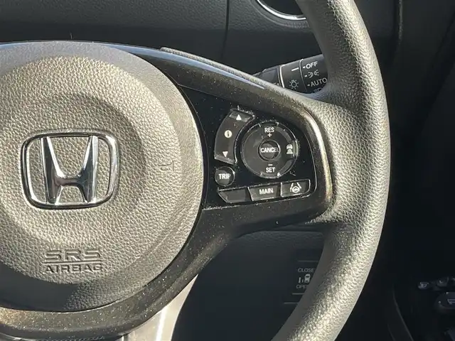 ホンダ Ｎ ＢＯＸ カスタム G L ホンダセンシング 福岡県 2018(平30)年 8.5万km ルナシルバーM (株)IDOMが運営する【じしゃロン八幡西店】の自社ローン専用車両になります。こちらは現金またはオートローンご利用時の価格です。自社ローンご希望の方は別途その旨お申付け下さい/ディーラーオプションナビ/・BLUETOOTH/・CD/・DVD/・フルセグTV/ドライブレコーダー（ZDRーD15）/クルーズコントロール/両側パワースライドドア/ISOFIX/ドアバイザー/プッシュスタート/ビルトインETC