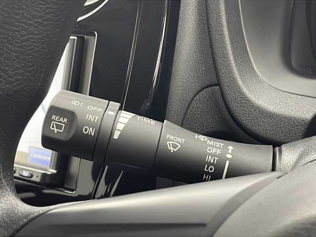 日産 ノート e－パワー B FOUR 宮城県 2019(令1)年 3万km ブリリアントシルバー 4WD/メモリナビ/(AM/FM)/Bluetooth/バックカメラ/車両接近音オフスイッチ/プッシュスタート/スマートキー/スペアキー/ETC2.0/コーナーセンサー/レーンキープアシスト/衝突被害軽減システム/オートライト/ヘッドライトレベライザー/ドアバイザー/社外フロアマット