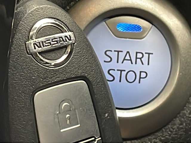 日産 ノート e－パワー B FOUR 宮城県 2019(令1)年 3万km ブリリアントシルバー 4WD/メモリナビ/(AM/FM)/Bluetooth/バックカメラ/車両接近音オフスイッチ/プッシュスタート/スマートキー/スペアキー/ETC2.0/コーナーセンサー/レーンキープアシスト/衝突被害軽減システム/オートライト/ヘッドライトレベライザー/ドアバイザー/社外フロアマット