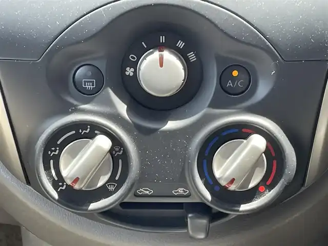 日産 マーチ 12X 宮城県 2014(平26)年 2.1万km サンライトオレンジ 登録時走行距離20761km/純正ナビ/フルセグテレビ/アイドリングストップ/ドアバイザー/純正フロアマット/プッシュスタート/スマートキー/ETC