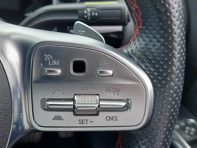 メルセデス・ベンツ Ｂ２００ｄ AMGライン 東京都 2019(令1)年 4万km デニムブルー レーダーセーフティパッケージ/純正ナビ/バックカメラ/ETC2.0/ドライブレコーダー/ハーフレザーシート/シートヒーター/衝突軽減システム/レーンキープアシスト/ブラインドスポットモニター/コーナーセンサー/ハーフレザーシート/シートヒーター/パワーシート/ワイヤレス充電