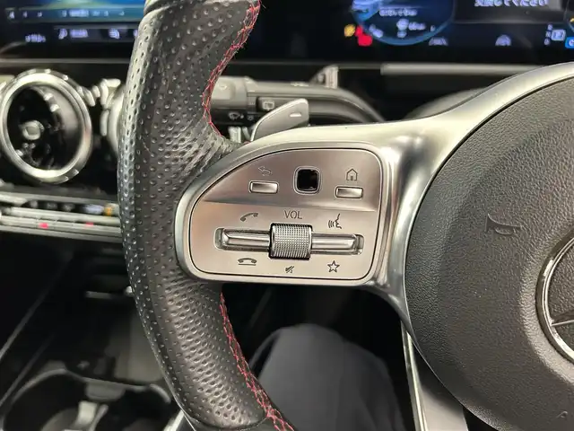メルセデス・ベンツ Ｂ２００ｄ AMGライン 岡山県 2019(令1)年 4万km デニムブルー 純正ナビ/Rカメラ/ACC/Bluetooth/USB/SOSコール/道路標識ASST/アクティブレーンキーピングASST/アクティブブレーキASST/アテンションASST/ブラインドスポットASST/レーンチェンジASST/ハーフレザーシート/シートヒーター/パワーシート/PTG/オートライト/オートワイパー/AHB