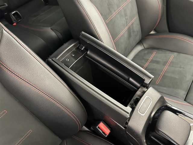 メルセデス・ベンツ Ｂ２００ｄ AMGライン 岡山県 2019(令1)年 4万km デニムブルー 純正ナビ/Rカメラ/ACC/Bluetooth/USB/SOSコール/道路標識ASST/アクティブレーンキーピングASST/アクティブブレーキASST/アテンションASST/ブラインドスポットASST/レーンチェンジASST/ハーフレザーシート/シートヒーター/パワーシート/PTG/オートライト/オートワイパー/AHB