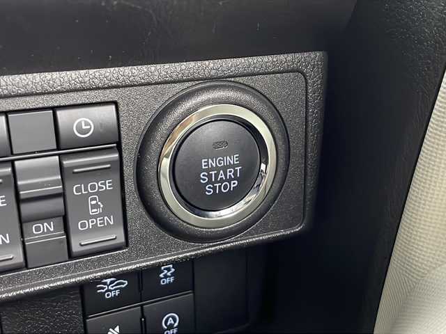 ダイハツ ムーヴ キャンバス ストライプス G 愛知県 2022(令4)年 1.9万km シャイニングホワイトパール/サンドベージュメタリック /ＫＥＮＷＯＯＤナビ(MDV-D208BTW)//ＣＤ　ＤＶＤ　ＢＴ　ＵＳＢ　ＳＤ　ＡＵＸ　ＦＭ　ＡＭ　//アラウンドビューモニター　//前後クリアランスソナー//ウェルカムオープン機能付両側パワースライドドア　　//スマートアシスト　//ＥＴＣ　//前席ホッとカップホルダー//LEDオートライト//スマートキー//スペアキー//カラーマルチインフォメーションディスプレイ//取扱説明書//ナビ取扱説明書