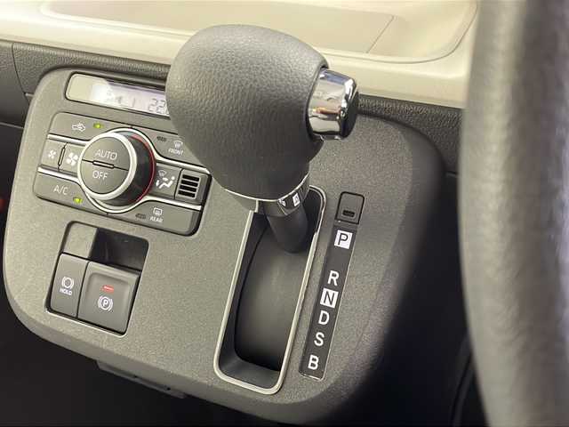 ダイハツ ムーヴ キャンバス ストライプス G 愛知県 2022(令4)年 1.9万km シャイニングホワイトパール/サンドベージュメタリック /ＫＥＮＷＯＯＤナビ(MDV-D208BTW)//ＣＤ　ＤＶＤ　ＢＴ　ＵＳＢ　ＳＤ　ＡＵＸ　ＦＭ　ＡＭ　//アラウンドビューモニター　//前後クリアランスソナー//ウェルカムオープン機能付両側パワースライドドア　　//スマートアシスト　//ＥＴＣ　//前席ホッとカップホルダー//LEDオートライト//スマートキー//スペアキー//カラーマルチインフォメーションディスプレイ//取扱説明書//ナビ取扱説明書