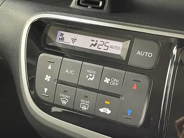 ホンダ Ｎ ＢＯＸ カスタム SSパッケージ 大阪府 2015(平27)年 5.9万km ポリッシュドメタルメタリック 純正ナビＴＶ　衝突軽減　両側パワスラ　バックカメラ　オートエアコン　オートライト　ＨＩＤヘッドライト　フォグランプ　スマートキー　プッシュスタート
