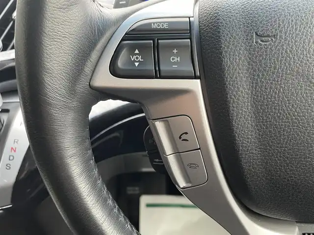 ホンダ オデッセイ MX エアロパッケージ 香川県 2013(平25)年 3.8万km ホワイトオーキッドパール メーカーHDDナビ/フルセグ/CD/DVD/BT/バックカメラ/社外18インチアルミ/スマートキー/キセノンヘッドライト/ETC