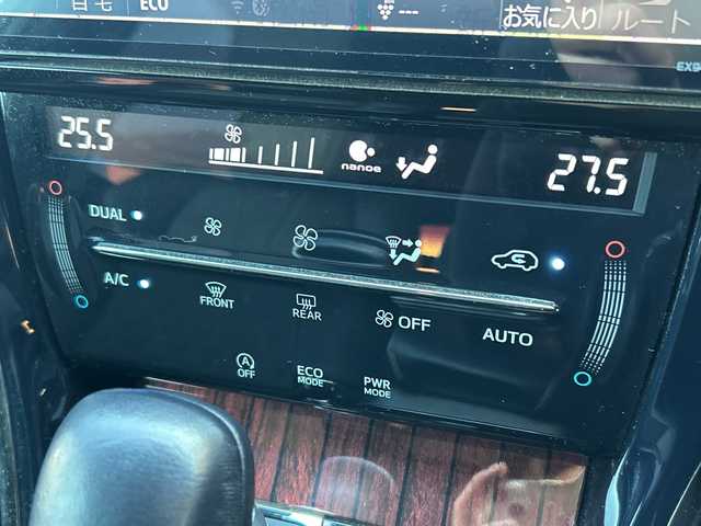 トヨタ ハリアー プレミアム 大阪府 2016(平28)年 9.4万km ホワイトパールクリスタルシャイン ワンオーナー/社外9インチメモリナビ（ALPINE）/BT/CD/DVD/フルセグTV/iPod/AUX/フリップダウンモニター（ALPINE）/GPSレーダー探知機（VA-710E）/バックカメラ/レーンキープアシスト/レーンデパーチャーアラート/クルーズコントロール/オートマチックハイビーム/パワーシート/電動リアゲート/電動チルト・テレスコピック・ステアリング/プッシュスタート/LEDフロントフォグ/純正アルミホイール/純正フロアマット/ドライブレコーダー/ETC