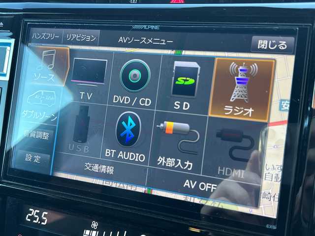 トヨタ ハリアー プレミアム 大阪府 2016(平28)年 9.4万km ホワイトパールクリスタルシャイン ワンオーナー/社外9インチメモリナビ（ALPINE）/BT/CD/DVD/フルセグTV/iPod/AUX/フリップダウンモニター（ALPINE）/GPSレーダー探知機（VA-710E）/バックカメラ/レーンキープアシスト/レーンデパーチャーアラート/クルーズコントロール/オートマチックハイビーム/パワーシート/電動リアゲート/電動チルト・テレスコピック・ステアリング/プッシュスタート/LEDフロントフォグ/純正アルミホイール/純正フロアマット/ドライブレコーダー/ETC