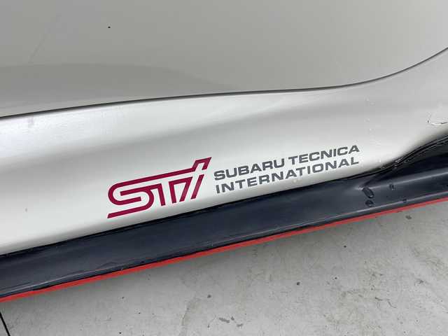 スバル レヴォーグ 1．6GT－S アイサイト 宮城県 2014(平26)年 6.7万km クリスタルホワイトP VARISエアロ（F）/STIエアロ（S.R.リアアンダー）/HKSマフラー/ALPINE製ウーハー/アイサイト/・プリクラッシュブレーキ/・レーンキープアシスト/・全車速追従機能付クルーズコントロール/・ツーリングアシスト/純正7インチナビ/・BT.CD.DVD.USB.VTR/バックカメラ/フルセグTV/前席パワーシート/革巻きステアリング/ステアリングスイッチ/パドルシフト/ETC/プッシュスタート/スマートキー×2/電動パーキングブレーキ/LEDヘッドライト/LEDフォグランプ/リアフォグライト/純正フロアマット/社外18インチAW/ドアバイザー/トノカバー/純正サンシェード