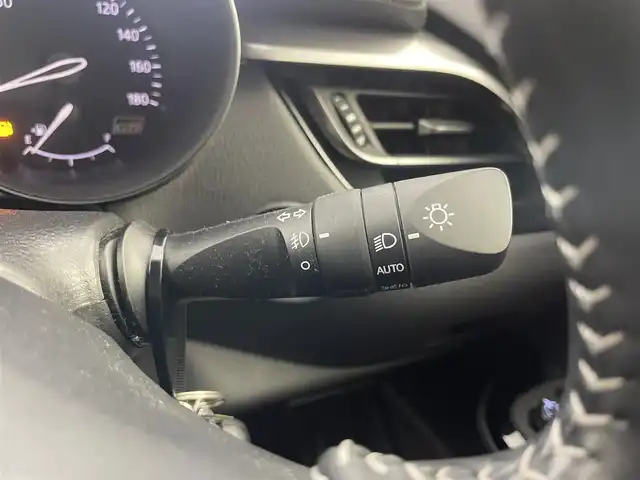 トヨタ Ｃ－ＨＲ S GRスポーツ 埼玉県 2022(令4)年 4.1万km ブラックマイカ 純正8インチディスプレイオーディオ バックカメラ シートヒーター LEDヘッドライト セーフティセンス レーダークルーズコントロール オートライト ハーフレザー スマートキー Bluetooth