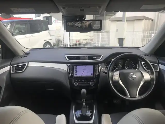 日産 エクストレイル モード・プレミア 栃木県 2015(平27)年 8.7万km ダイヤモンドブラック 株)IDOMが運営する【じしゃロン小山店】の自社ローン専用車両になります。こちらは現金またはオートローンご利用時の価格です。自社ローンご希望の方は別途その旨お申付け下さい//禁煙車/純正フルセグナビ/（CD/DVD/AM/FMラジオ）/(Bluetooth)/スマートキー/プッシュスタート/バックカメラ/ＥＴＣ/エマージェンシーブレーキ/サンルーフ/アイドリングストップ/電動格納ドアミラー/パワーウインドウ/オートライト