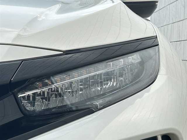 ホンダ シビック タイプR 埼玉県 2018(平30)年 7.4万km チャンピオンシップホワイト 外部検査済み/車検R9年3月まで/6MT／ターボ/純正ナビTV/CD/DVD/Bluetooth/バックカメラ/専用20インチアルミ/専用セミバケットシート/専用bremboキャリパー/専用センターマフラー/LEDヘッドライト/アイドリングストップ/クルーズコントロール/スリップコントロール/純正フロアマット/純正ドアバイザー/ディーラー点検記録簿/（H31/R2/R3/R4/R5/R6/R7）/新車保証書/取扱説明書