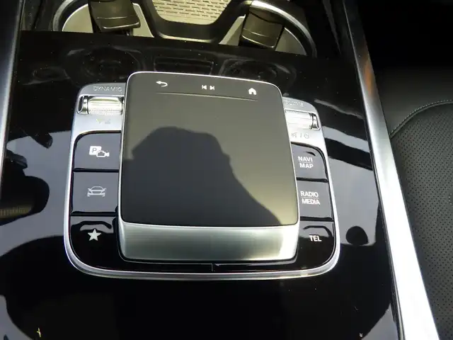 メルセデス・ベンツ ゲレンデヴァーゲン Ｇ４５０ｄ 千葉県 2025(令7)年 0.1万km未満 オブシディアンブラック AMGラインパッケージ/MANUFAKTURボディ同色スペアタイヤリング/MANUFAKTURロゴパッケージ/MANUFAKTURプログラム/アクティブブレーキアシスト/アクティブレーンキープアシスト/ブラインドスポットアシスト/アテンションアシスト/ディストロニック/パノラミックスライディングルーフ/ブラックレザーシート/前席パワーシート/エアシート/各席シートヒーター/ブルメスター/純正ナビ/地デジTV/【Bluetooth接続】/360°カメラ/革巻きステアリング/ステアリングスイッチ/ETC（2.0）/LEDヘッドライト/ウインカーミラー/パークトロニック/純正20インチアルミホイル/サイド/カーテン/ニーエアバッグ/キーレスゴー