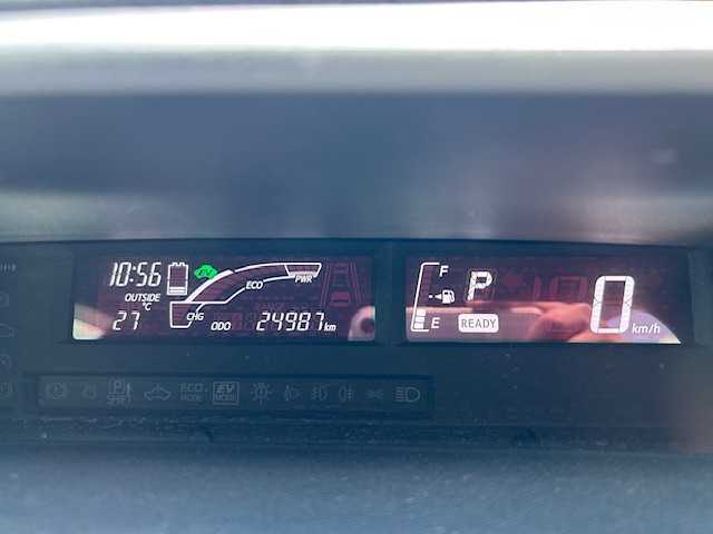 トヨタ アクア S 茨城県 2016(平28)年 2.5万km クールソーダメタリック 純正ＳＤナビ　/-FM/AM/CD/ＥＴＣ　/バックカメラ　/D席N席シートヒーター　/オートライト　/純正フロアマット　/パワーステアリング　/パワーウィンドウ　/ＡＢＳ　/横滑り防止装置　/盗難防止装置　/キセノンヘッドライト　/Ｗエアバッグ/プッシュスタート
