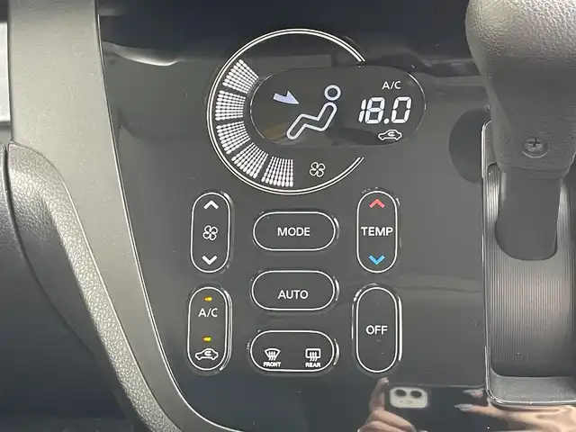 日産 デイズ ルークス HWS X Vセレクション 東京都 2018(平30)年 4.5万km ホワイトパール 純正メモリナビ＆地デジ/・BluetoothAudio/・CD/DVD/AM/FM/全周囲モニター/両側パワースライドドア　/ＬＥＤヘッドランプ /・オートハイービーム/アイドリングストップ /インテリジェントエマージェンシーブレーキ /・踏み間違い防止アシスト/・車線逸脱警報/・VDC/インテリジェントキー /プッシュエンジンスタート /リアサーキュレーター/リアサンシェード/純正15インチAW/純正フロアマット/保証書＆取説