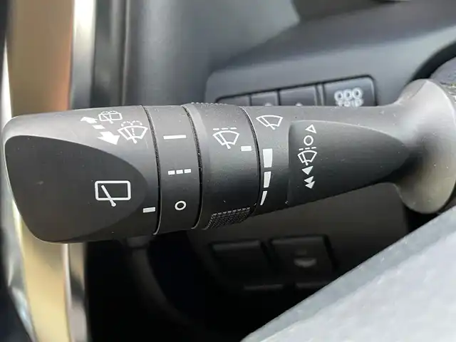 トヨタ ヴェルファイア X 岩手県 2018(平30)年 2万km ホワイトパールクリスタルシャイン セーフティセンス　フリップダウン　両側電動スライド　９型ナビ　前後個別再生　バックＣ　フルセグＴＶ　クルコン　ビルドインＥＴＣ２．０　ドラレコ　レーダークルーズ　オートハイビーム　オートＬＥＤライト