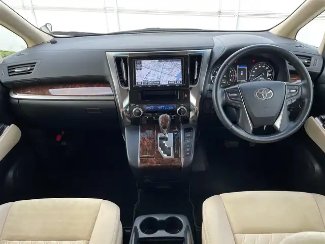 トヨタ ヴェルファイア X 岩手県 2018(平30)年 2万km ホワイトパールクリスタルシャイン セーフティセンス　フリップダウン　両側電動スライド　９型ナビ　前後個別再生　バックＣ　フルセグＴＶ　クルコン　ビルドインＥＴＣ２．０　ドラレコ　レーダークルーズ　オートハイビーム　オートＬＥＤライト