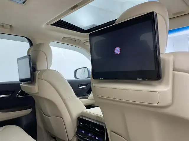 トヨタ ランドクルーザー ZX 宮城県 2024(令6)年 3万km ブラック ムーンルーフ　/リアエンターテイメントシステム　/マルチテレインモニター　/１２型コネクティッドナビPlus　/ベージュ革シート　/ＢＳＭ　/ＲＣＴＡ　/追従クルーズコントロール　/シートヒーター／ベンチレーション　/ステアリングヒーター/ＨＤＭＩ入力　/シーケンシャルターンランプ/プロジェクター式LEDヘッドランプ/パワーバックドア/マルチテレインセレクト/ビルトインETC(2.0)/ドライブレコーダー/純正20インチAW/セーフティセンス/禁煙車