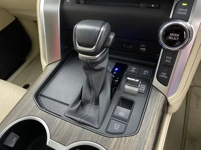 トヨタ ランドクルーザー ZX 宮城県 2024(令6)年 3万km ブラック ムーンルーフ　/リアエンターテイメントシステム　/マルチテレインモニター　/１２型コネクティッドナビPlus　/ベージュ革シート　/ＢＳＭ　/ＲＣＴＡ　/追従クルーズコントロール　/シートヒーター／ベンチレーション　/ステアリングヒーター/ＨＤＭＩ入力　/シーケンシャルターンランプ/プロジェクター式LEDヘッドランプ/パワーバックドア/マルチテレインセレクト/ビルトインETC(2.0)/ドライブレコーダー/純正20インチAW/セーフティセンス/禁煙車