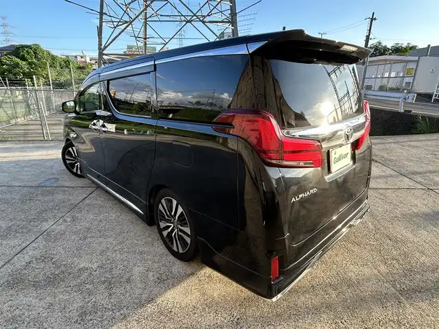 トヨタ アルファード S Cパッケージ 長崎県 2018(平30)年 8.4万km ブラック サンルーフ/社外11インチナビ/（CD/DVD/BT/フルセグ）/バックカメラ/モデリスタエアロ（F/R/R下）/モデリスタマフラーカッター/衝突軽減ブレーキ/レーンアシスト/コーナーセンサー/パワーバックドア/レーダークルーズ/両側パワースライドドア/シートヒーター/エアシート/パワーシート/社外レーダー/前後ドライブレコーダー/純正18インチAW/ETC/ローダウン