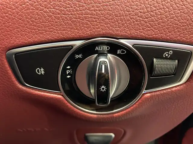 メルセデス・ベンツ ＣＬＳ２２０ｄ スポーツ エクスクルーシブPKG 熊本県 2019(令1)年 4.2万km ヒヤシンスレッド スライディングサンルーフ/フルレザーシート/純正ナビ/Bluetooth/USB/SD/AppleCarPlay/AndroidAuto/フルセグTV/純正19インチアルミホイール/Burmesterサウンドシステム/ETC/道路標識アシスト/アクティブブレーキアシスト/アテンションアシスト/レーンチェンジアシスト/ブラインドスポットモニター/インテリジェントライトシステム/アダプティブクルーズコントロール/前席パワーシート/全席シートヒーター/前席シートクーラー/純正パフュームアトマイザー/LEDヘッドライト/パワーバックドア