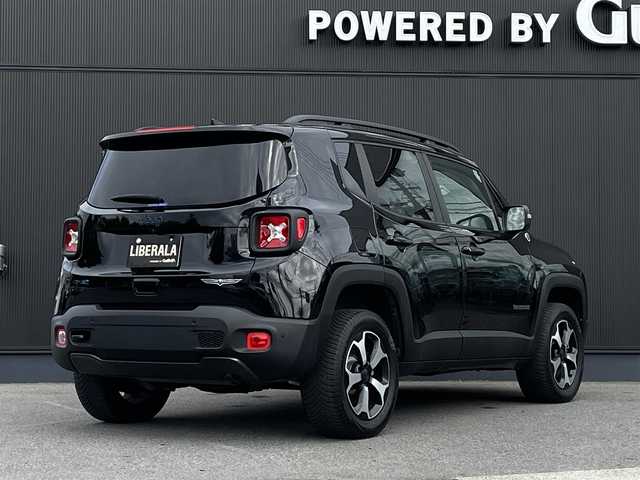 クライスラー・ジープ ジープ レネゲード トレイルホーク 4xe 長野県 2022(令4)年 4.6万km 黒 Ｕｃｏｎｎｅｃｔナビ/フルセグＴＶ/バックカメラ/クルーズコントロール/ブラインドスポット/レーンセンス/パークセンス/デジタルインナーミラー　/スマートキー/プッシュスタート/純正１７インチＡＷ/ドライブレコーダー/ETC/充電ケーブル