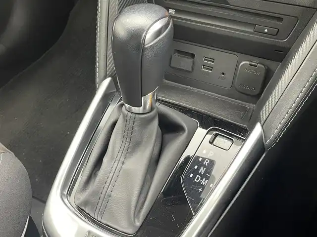 マツダ デミオ 15Sミストマルーン 茨城県 2018(平30)年 1.7万km エターナルブルーマイカ マツダ純正メモリナビ/・全方位カメラ/・Bluetooth/FM/AM/CD/AUX/DVD/・フルセグテレビ/・USB入力端子×２/BSM/前後コーナーセンサー/レーンキープアシスト/衝突被害軽減ブレーキ/カーテンエアバッグ/LEDヘッドライト/横滑り防止機能/MTモード付AT/純正フロアマット/純正アルミホイール/スマートキー/アイドリングストップ/盗難防止機能/ABS