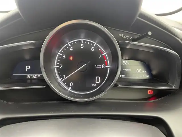 マツダ デミオ 15Sミストマルーン 茨城県 2018(平30)年 1.7万km エターナルブルーマイカ マツダ純正メモリナビ/・全方位カメラ/・Bluetooth/FM/AM/CD/AUX/DVD/・フルセグテレビ/・USB入力端子×２/BSM/前後コーナーセンサー/レーンキープアシスト/衝突被害軽減ブレーキ/カーテンエアバッグ/LEDヘッドライト/横滑り防止機能/MTモード付AT/純正フロアマット/純正アルミホイール/スマートキー/アイドリングストップ/盗難防止機能/ABS